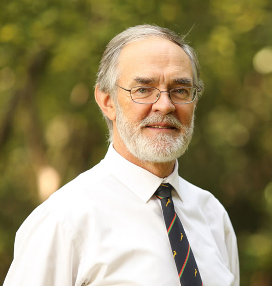 Dr Roelof Botha