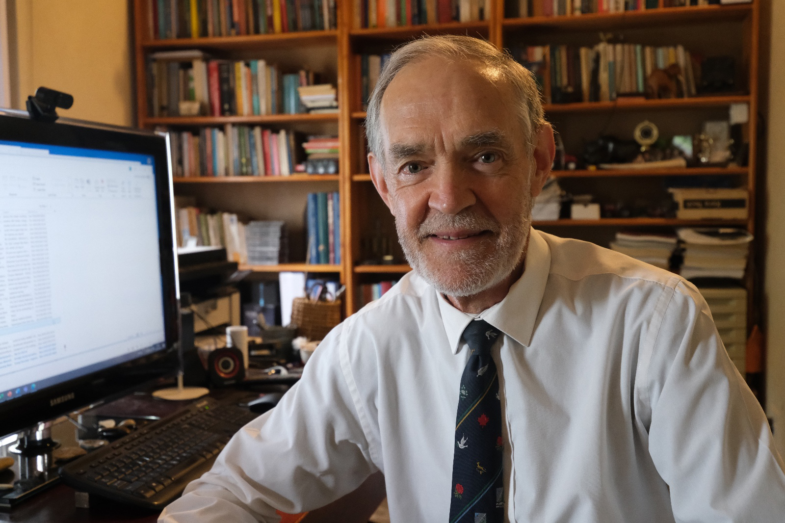 Dr Roelof Botha